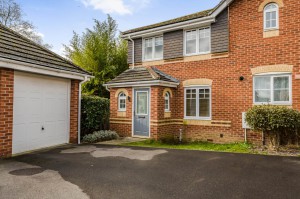 3 bedroom Semi Detached for sale in Bracknell