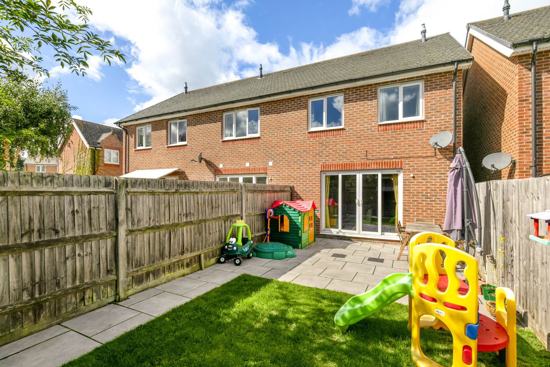 Additional Property Image 3 bedroom Semi Detached for sale in Bracknell 15