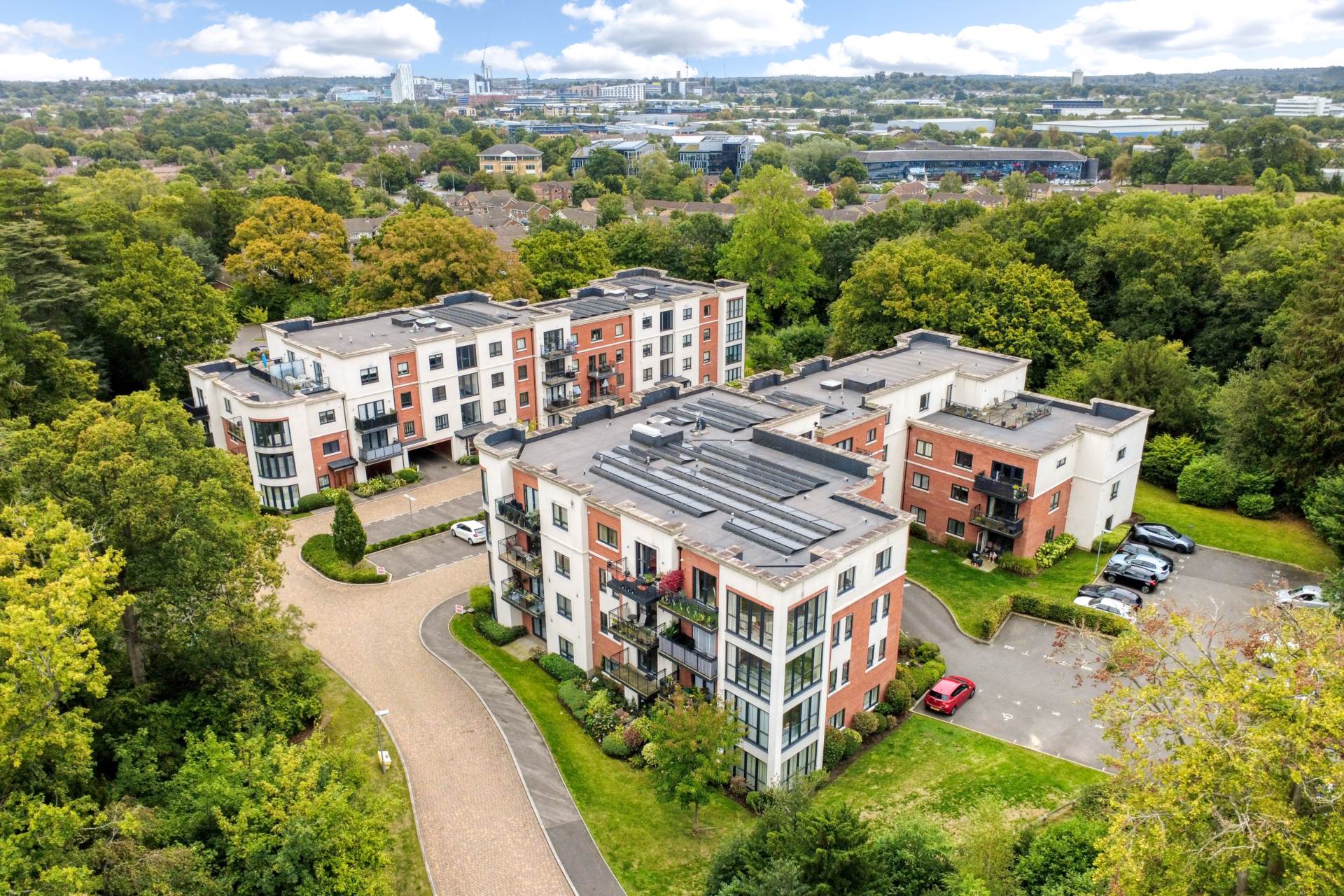 Additional Property Image 2 bedroom Flat for sale in Bracknell 14