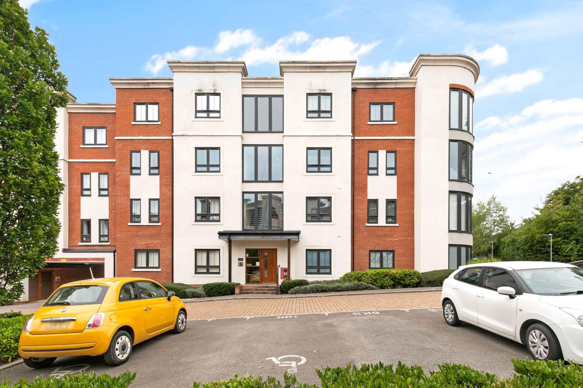 Additional Property Image 2 bedroom Flat for sale in Bracknell 15
