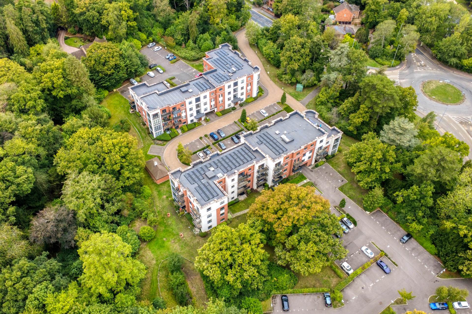Additional Property Image 2 bedroom Flat for sale in Bracknell 16