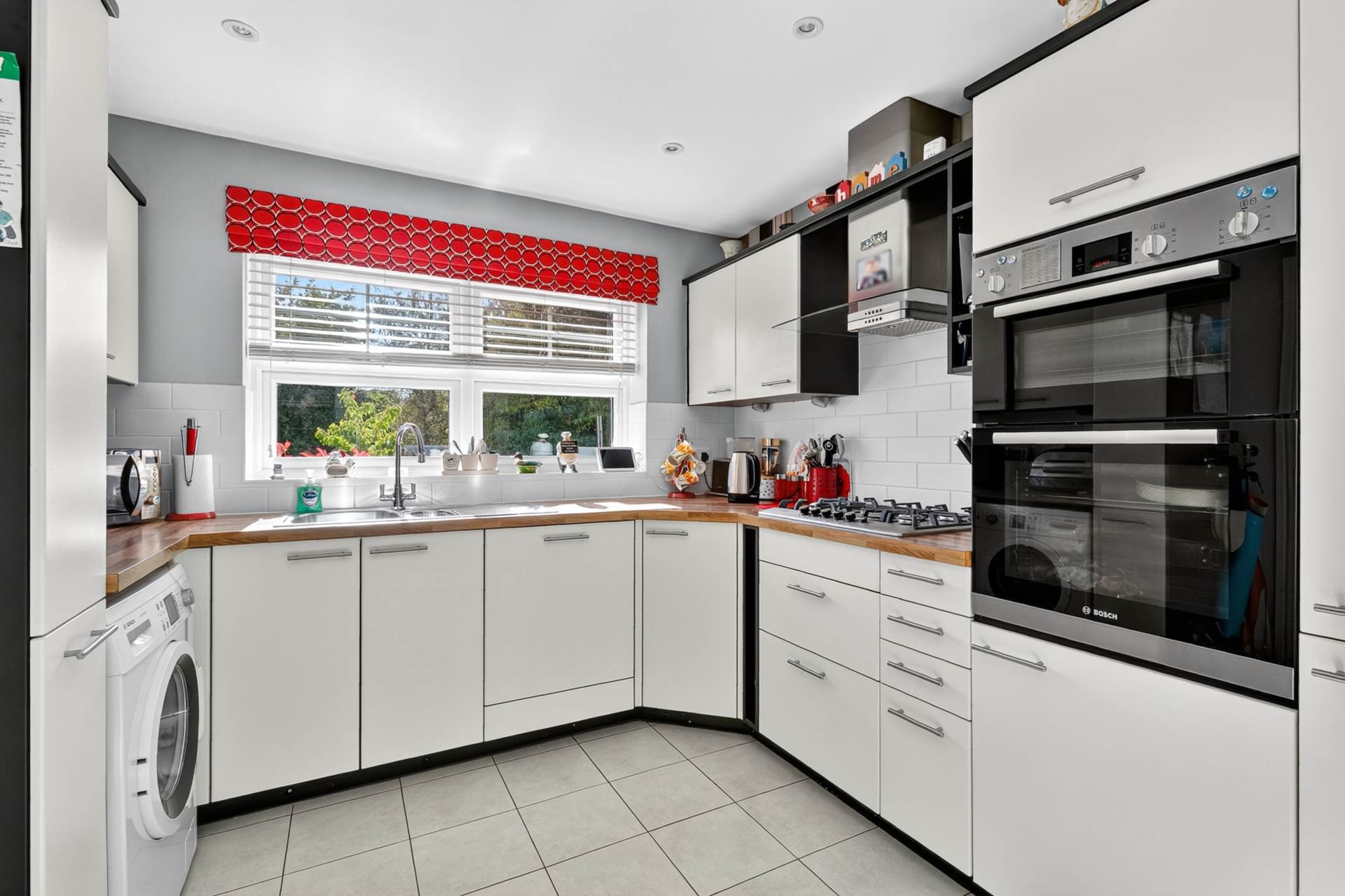 Additional Property Image 4 bedroom Detached for sale in Bracknell 2