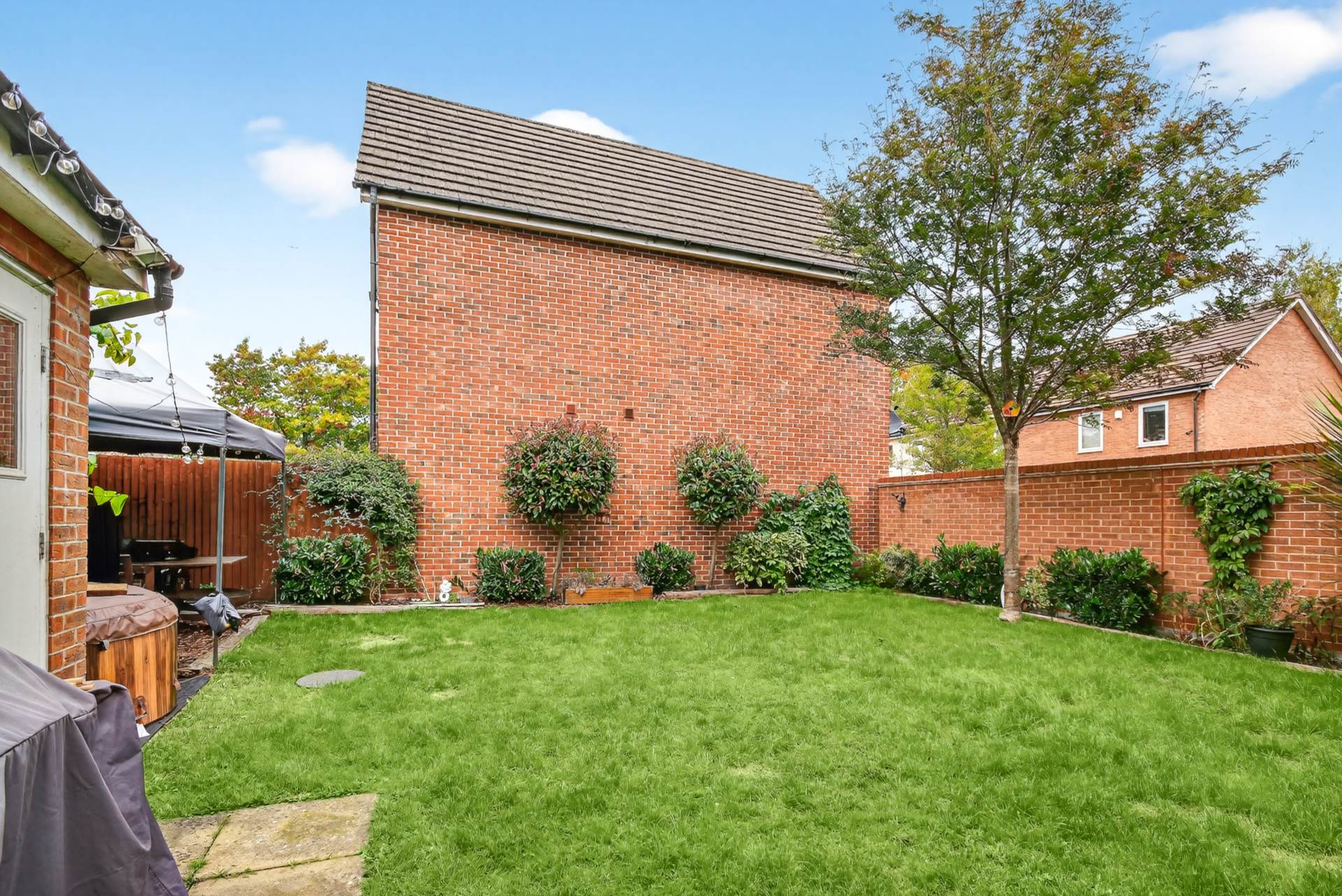 Additional Property Image 5 bedroom Detached for sale in Bracknell 19