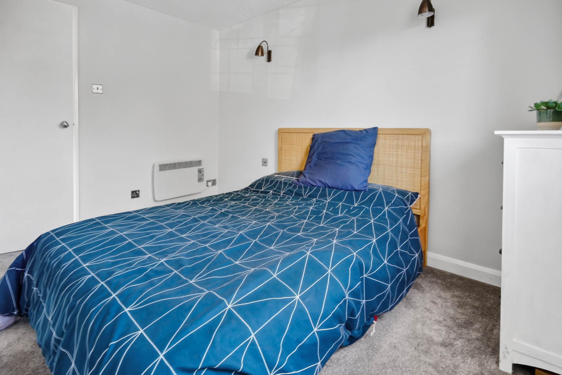 Additional Property Image 2 bedroom Terraced for sale in Bracknell 6