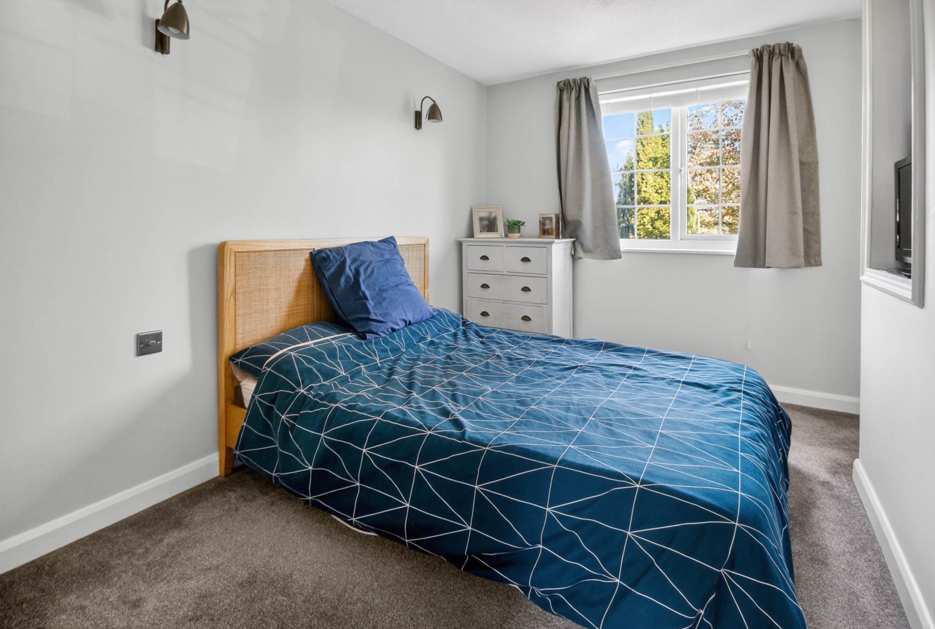 Additional Property Image 2 bedroom Terraced for sale in Bracknell 10