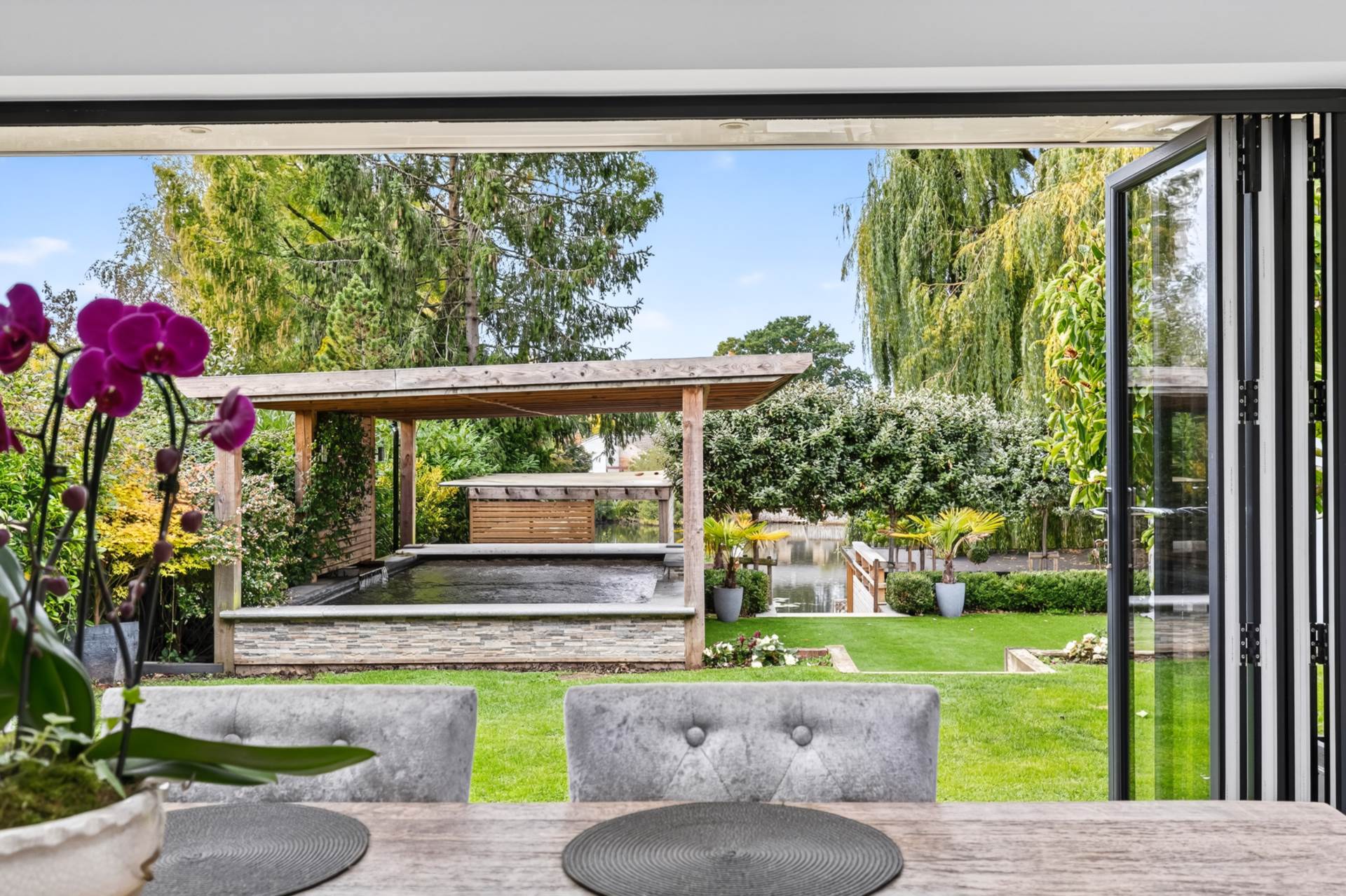 Additional Property Image 4 bedroom Detached for sale in Bracknell 5