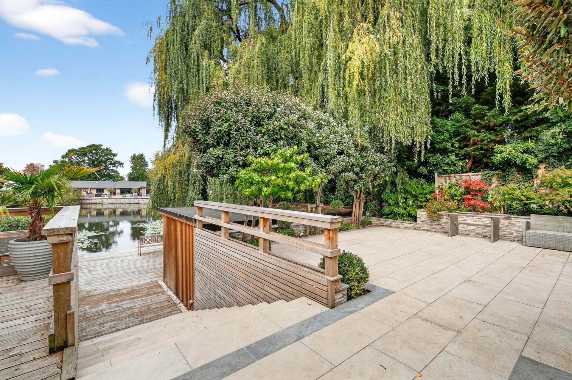 Additional Property Image 4 bedroom Detached for sale in Bracknell 32