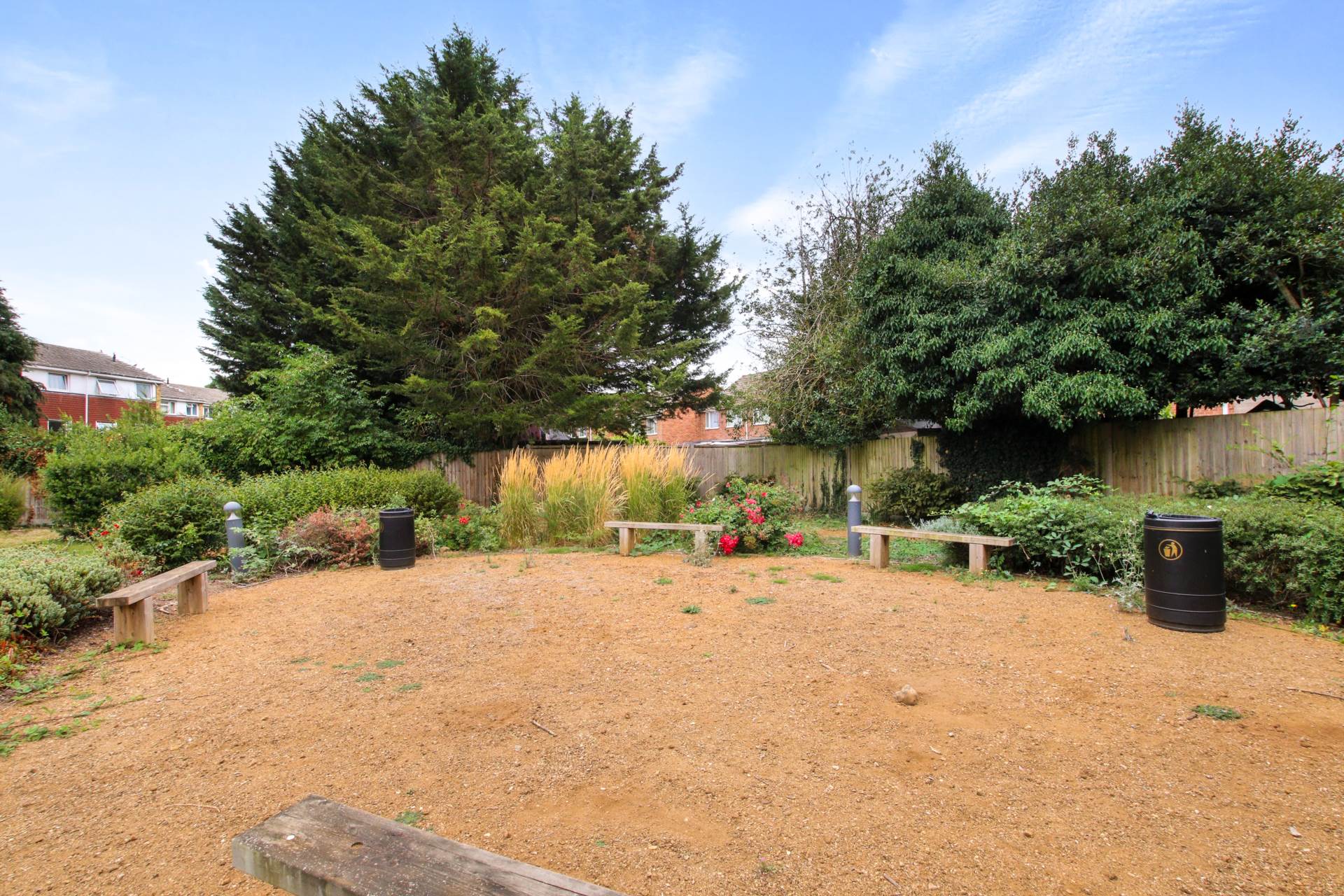 Additional Property Image 2 bedroom Apartment for sale in Bracknell 10