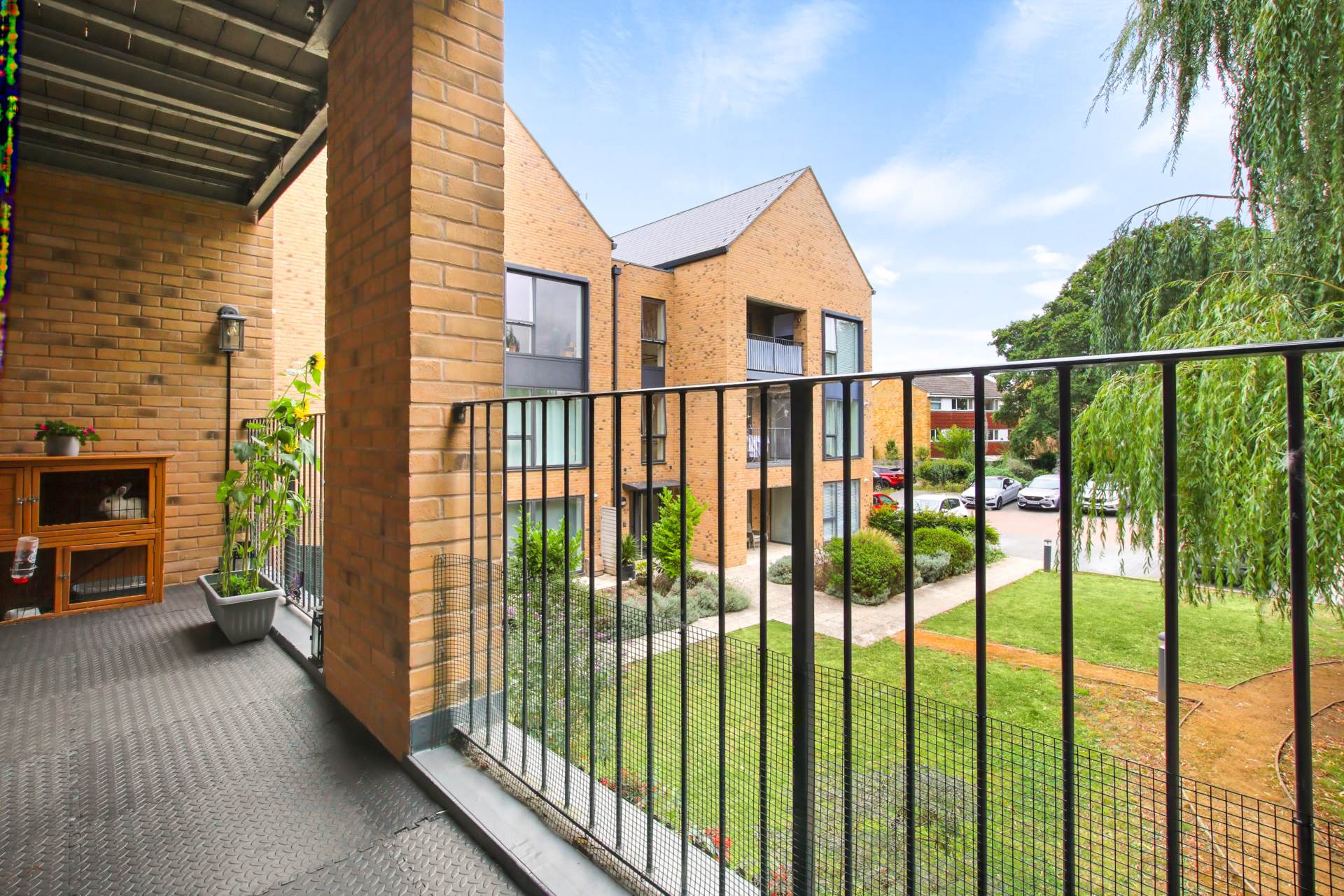 Additional Property Image 2 bedroom Apartment for sale in Bracknell 8