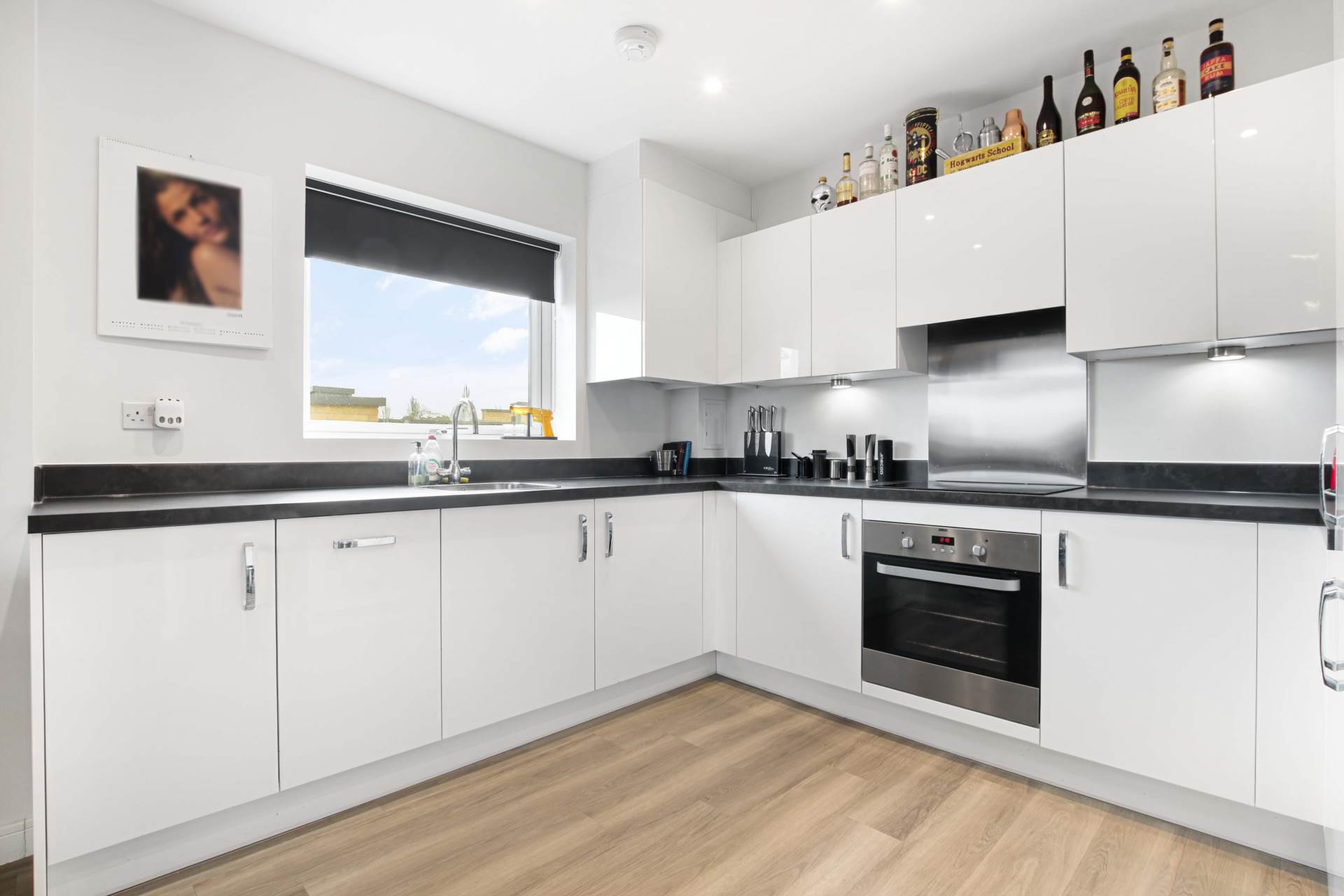 Additional Property Image 2 bedroom Apartment for sale in Bracknell 2