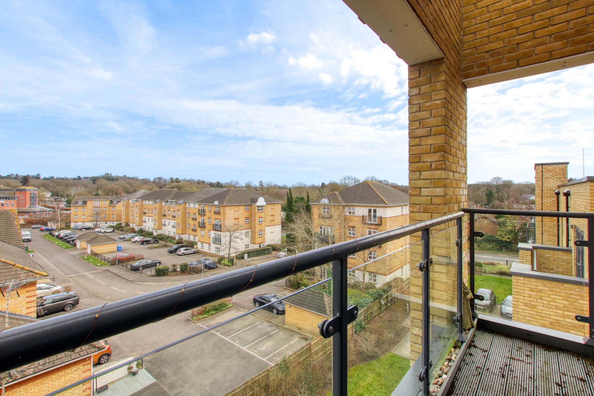 Additional Property Image 2 bedroom Apartment for sale in Bracknell 8