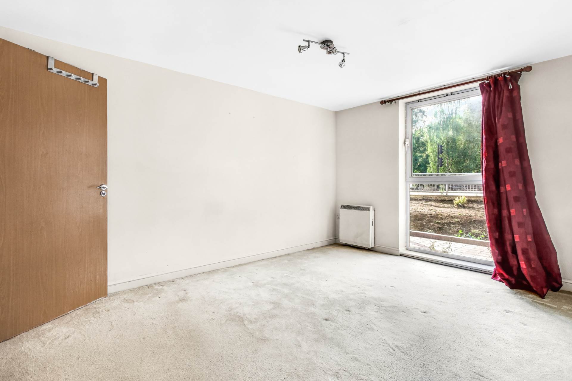 Additional Property Image 2 bedroom Apartment for sale in Bracknell 4