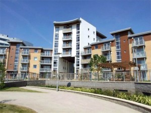 2 bedroom Apartment for sale in Bracknell