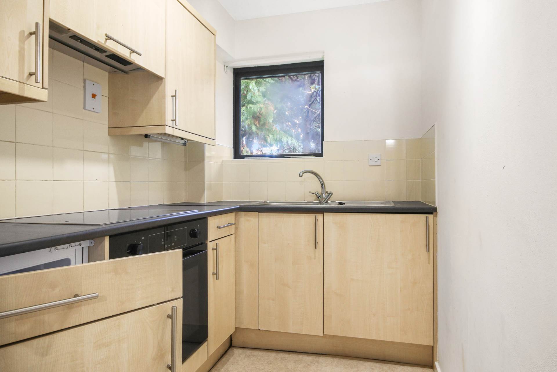 Additional Property Image 1 bedroom Apartment for sale in Bracknell 4