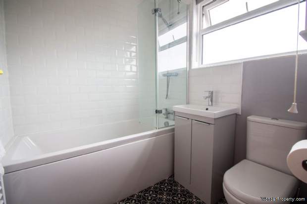 Additional Property Image 3 bedroom Link Detached House for sale in Frome 7