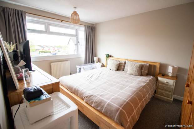 Additional Property Image 3 bedroom Semi Detached for sale in Frome 8