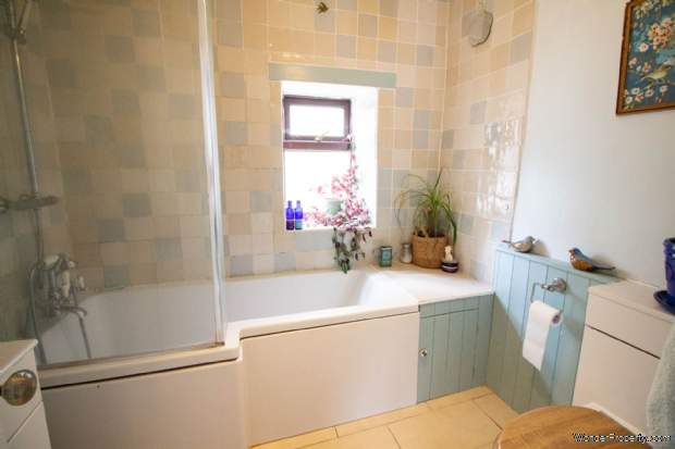 Additional Property Image 3 bedroom Semi Detached for sale in Frome 6