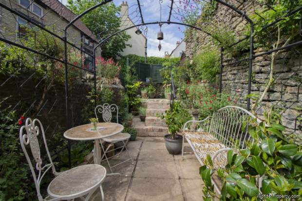 Additional Property Image 2 bedroom Cottage for sale in Frome 12