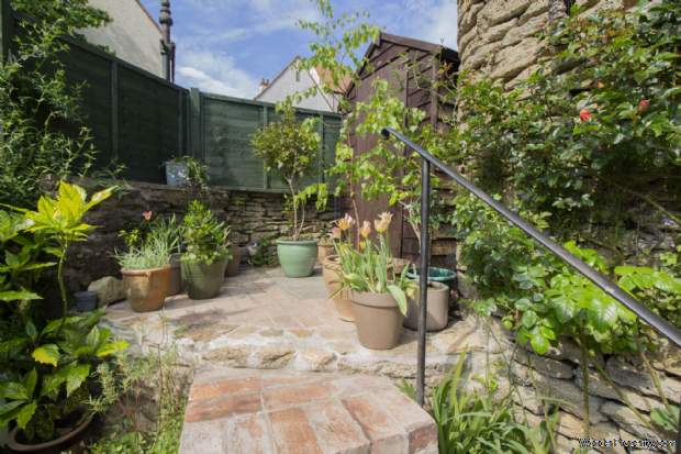 Additional Property Image 2 bedroom Cottage for sale in Frome 13