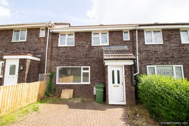 3 bedroom Terraced for sale in Frome