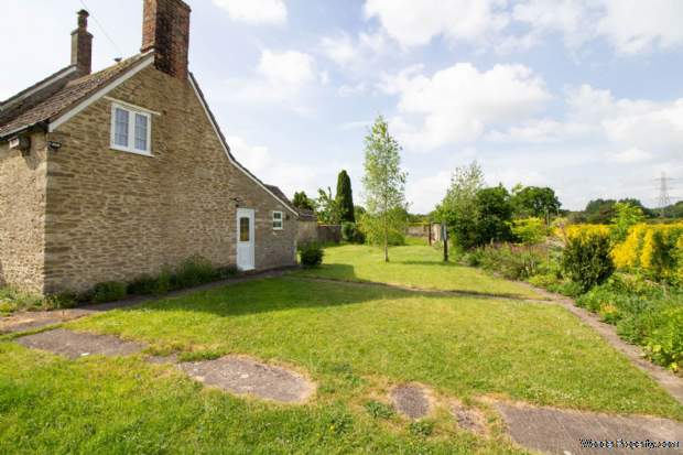 Additional Property Image 2 bedroom End of Terrace for sale in Frome 4
