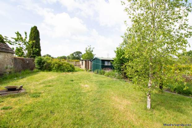 Additional Property Image 2 bedroom End of Terrace for sale in Frome 5