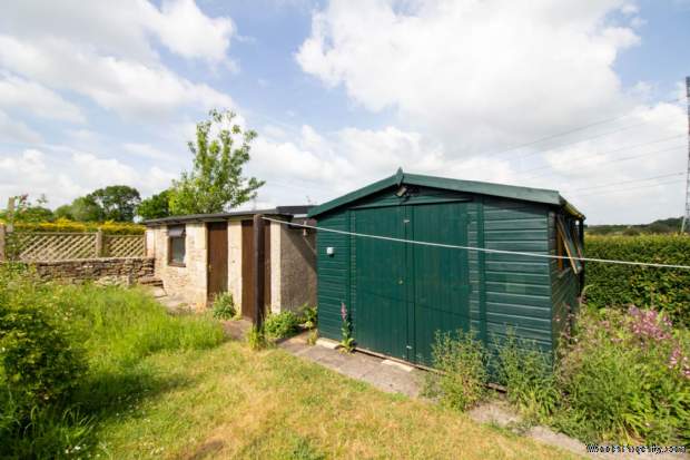 Additional Property Image 2 bedroom End of Terrace for sale in Frome 7