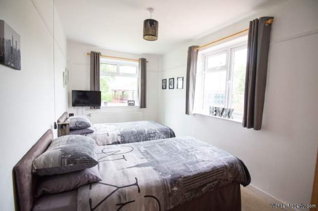 Additional Property Image 3 bedroom Detached Bungalow for sale in Wanstrow 18