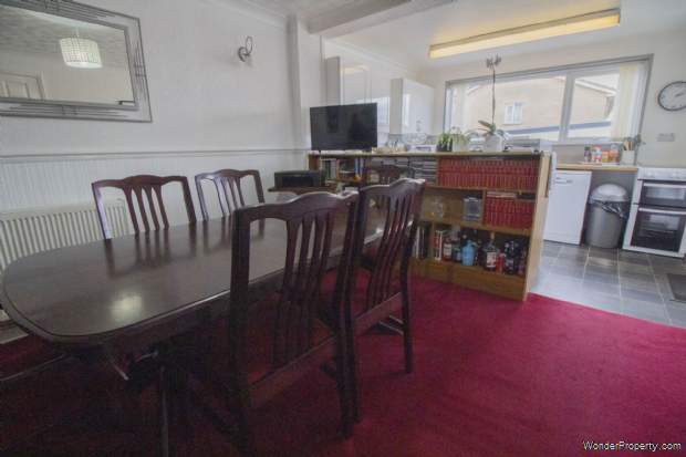 Additional Property Image 3 bedroom Semi Detached for sale in Frome 6