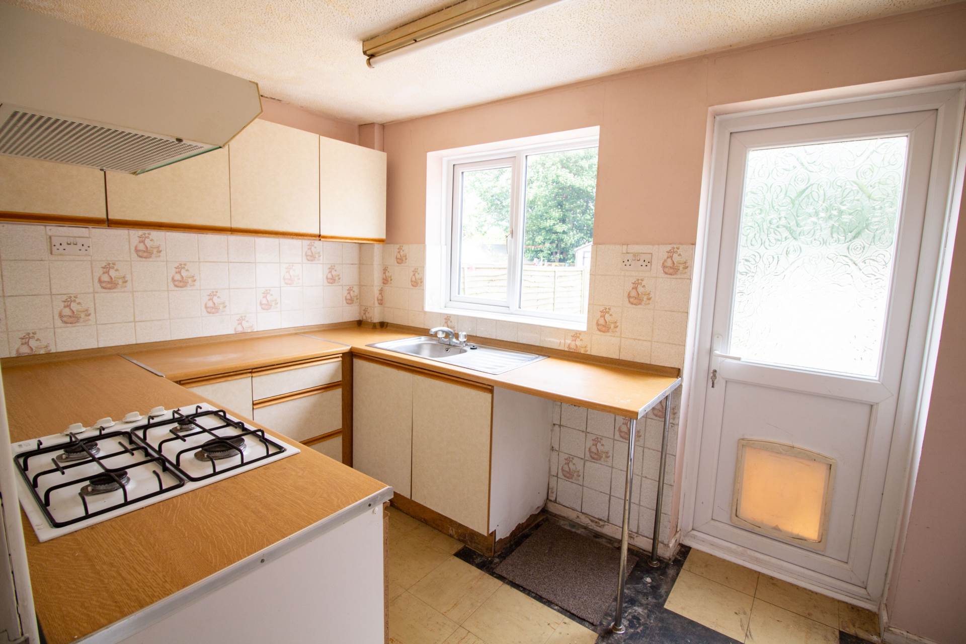 Additional Property Image 2 bedroom Terraced for sale in Frome 5
