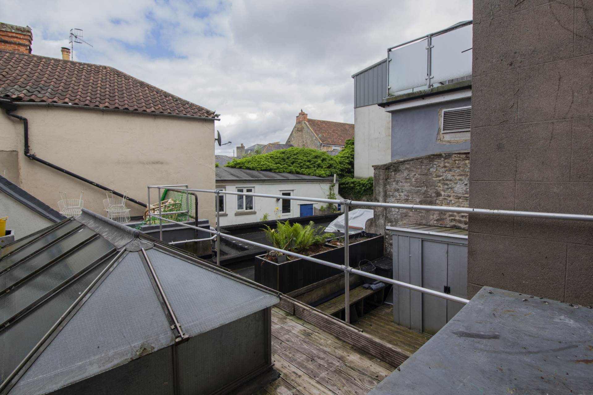 Additional Property Image 2 bedroom Apartment for sale in Frome 13