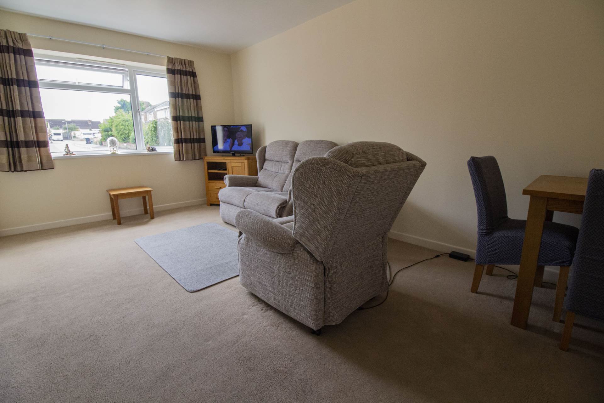 Additional Property Image 2 bedroom Semi Detached Bungalow for sale in Frome 4