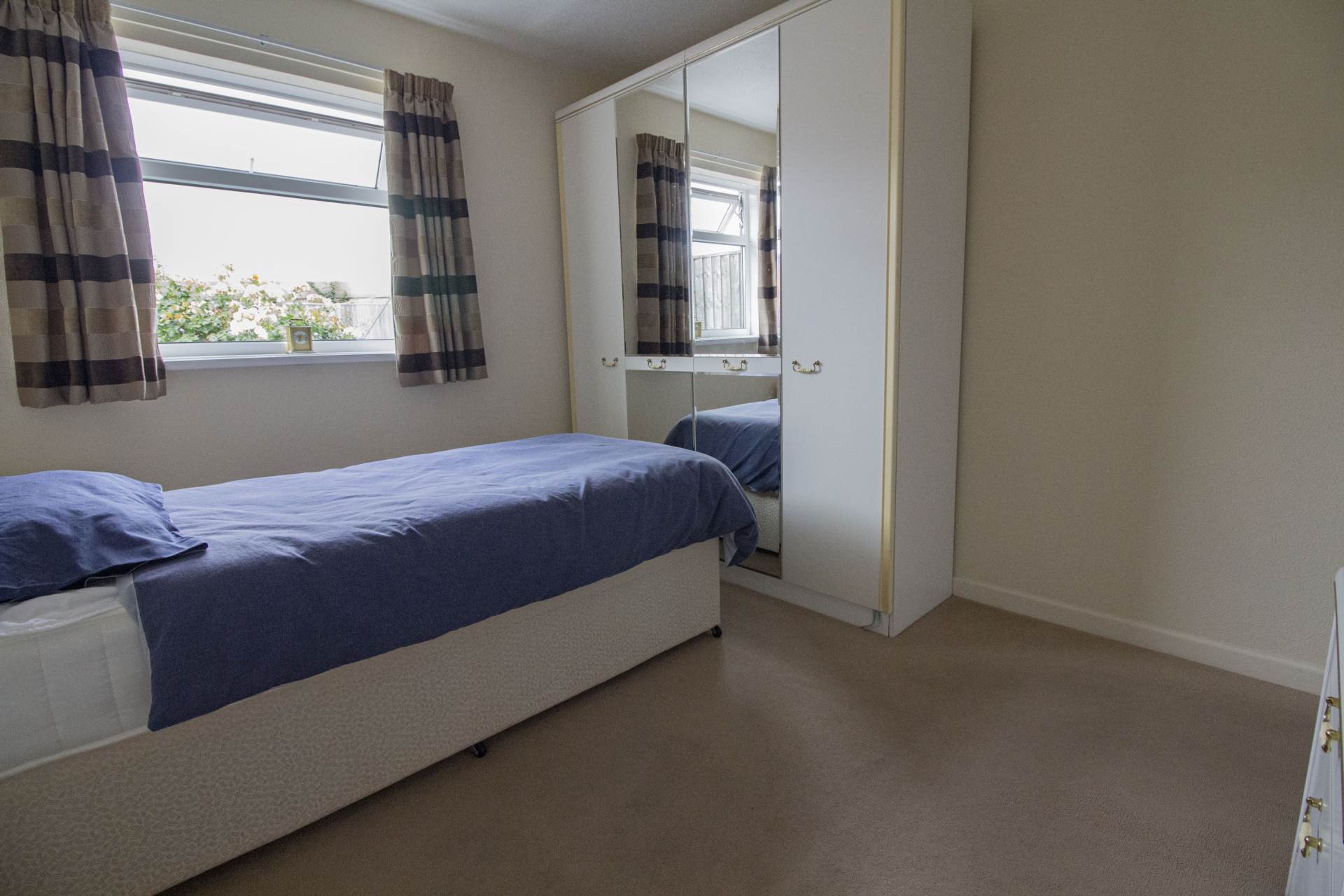 Additional Property Image 2 bedroom Semi Detached Bungalow for sale in Frome 7