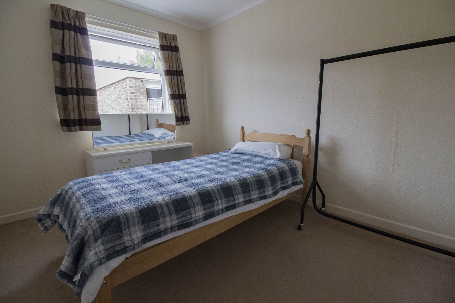 Additional Property Image 2 bedroom Semi Detached Bungalow for sale in Frome 8