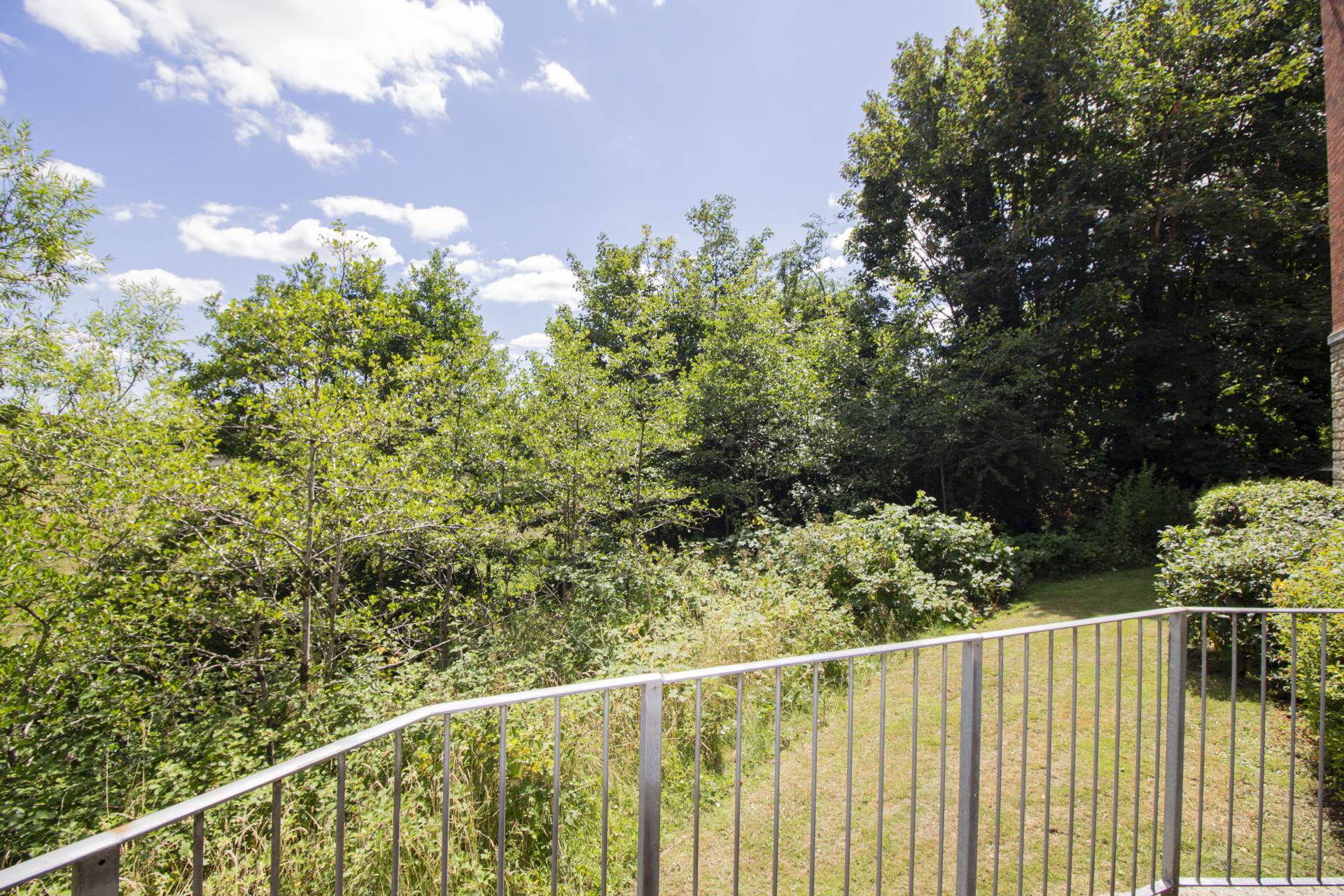 Additional Property Image 2 bedroom Apartment for sale in Frome 17