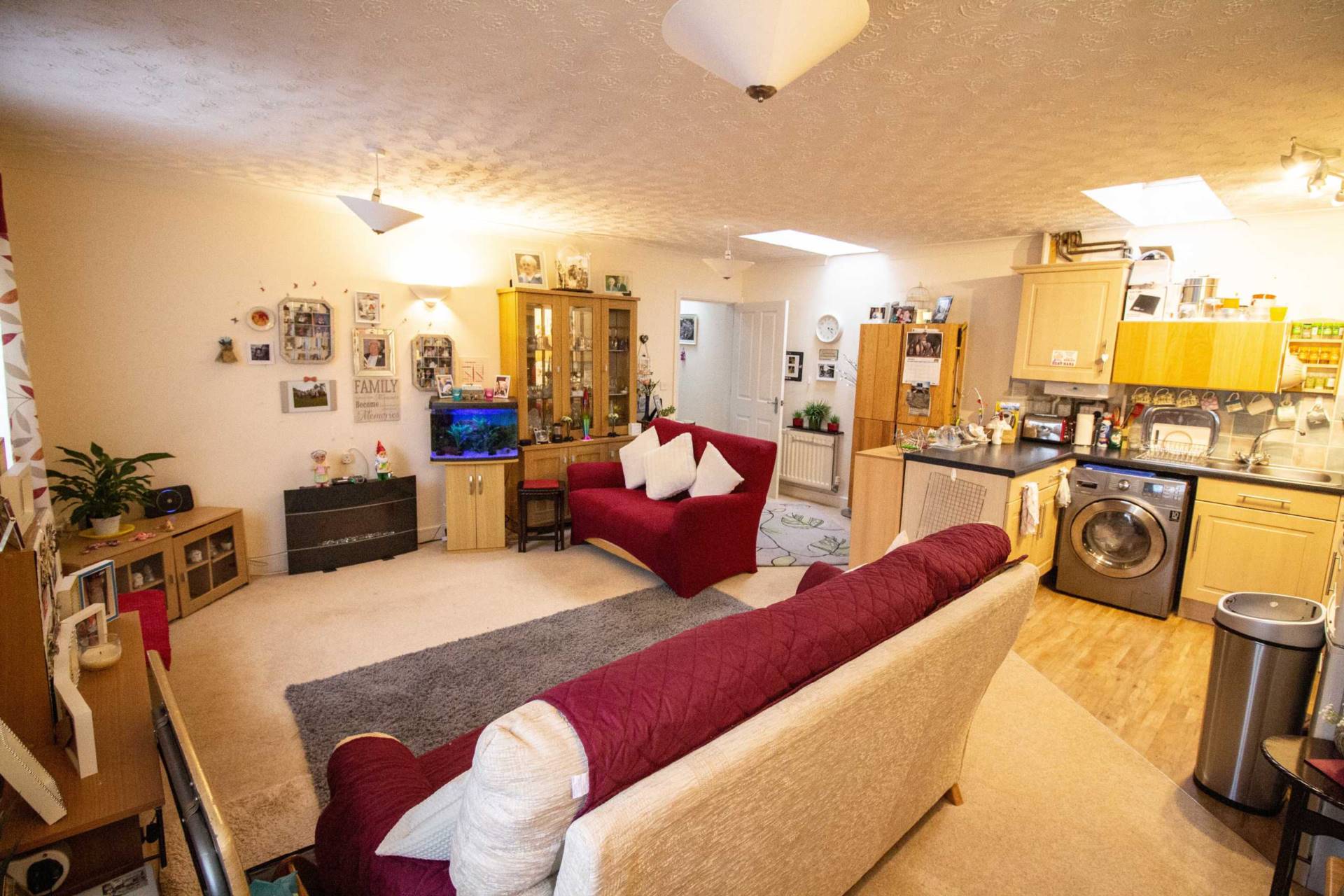 Additional Property Image 2 bedroom Apartment for sale in Frome 2