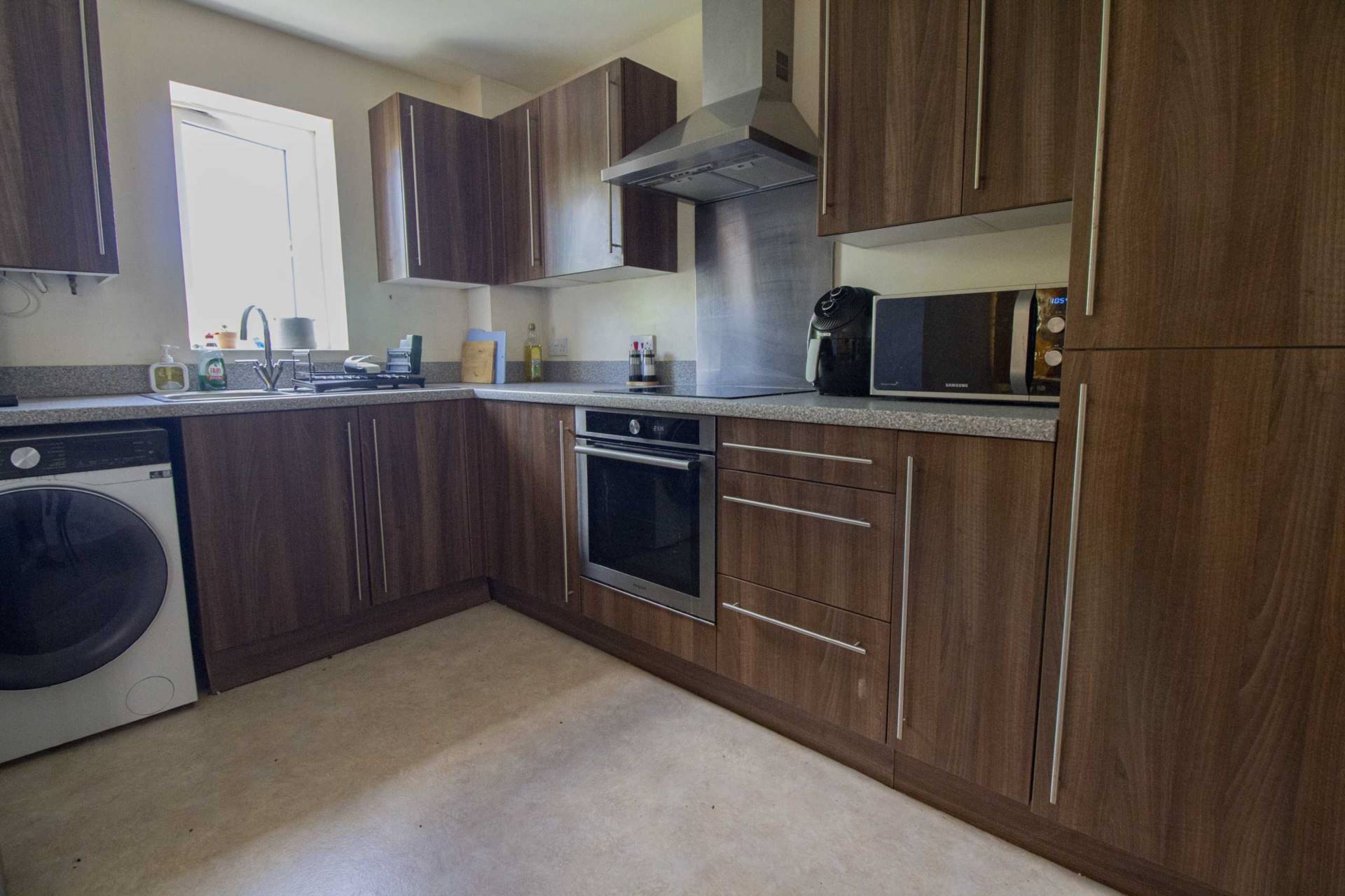 Additional Property Image 2 bedroom Apartment for sale in Frome 7