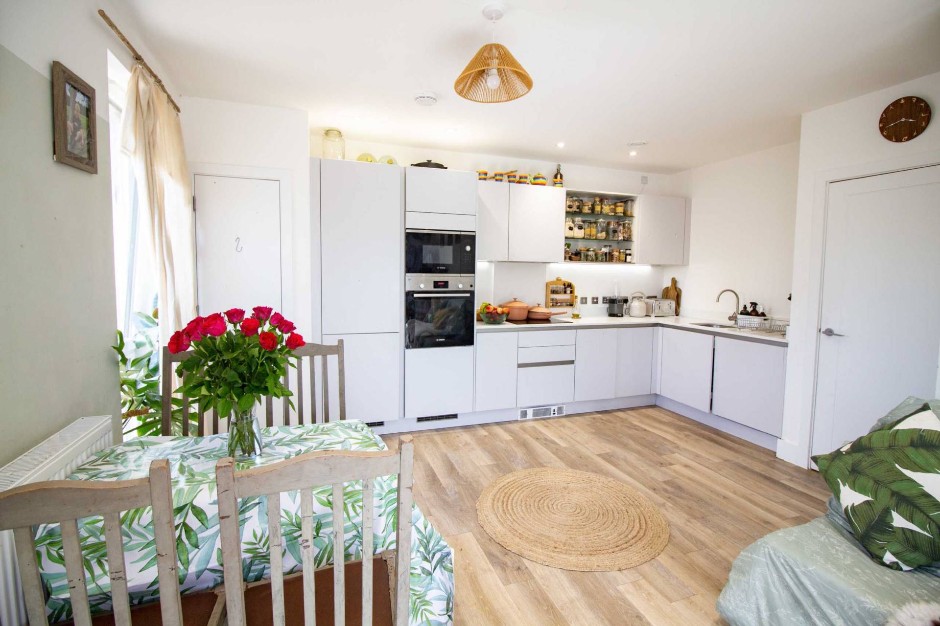 Additional Property Image 2 bedroom Flat for sale in Frome 4