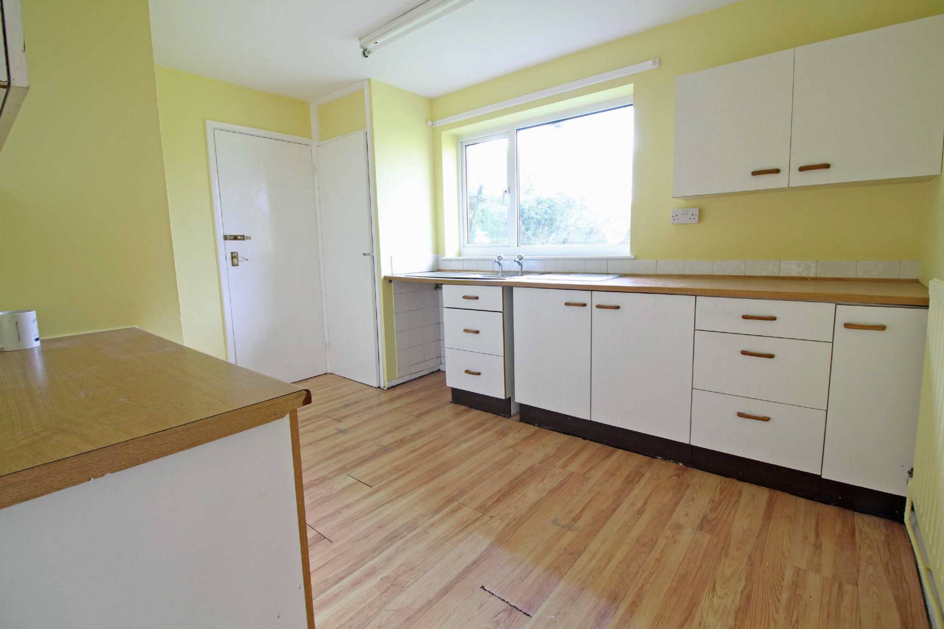 Additional Property Image 3 bedroom Bungalow to rent in Frome 5
