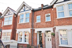 4 bedroom Terraced to rent in New Malden