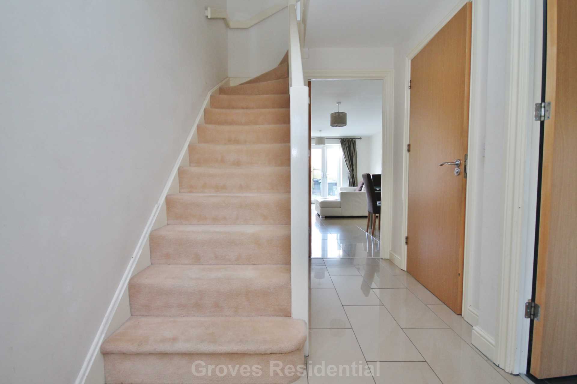 Additional Property Image 4 bedroom Semi Detached to rent in Worcester Park 4