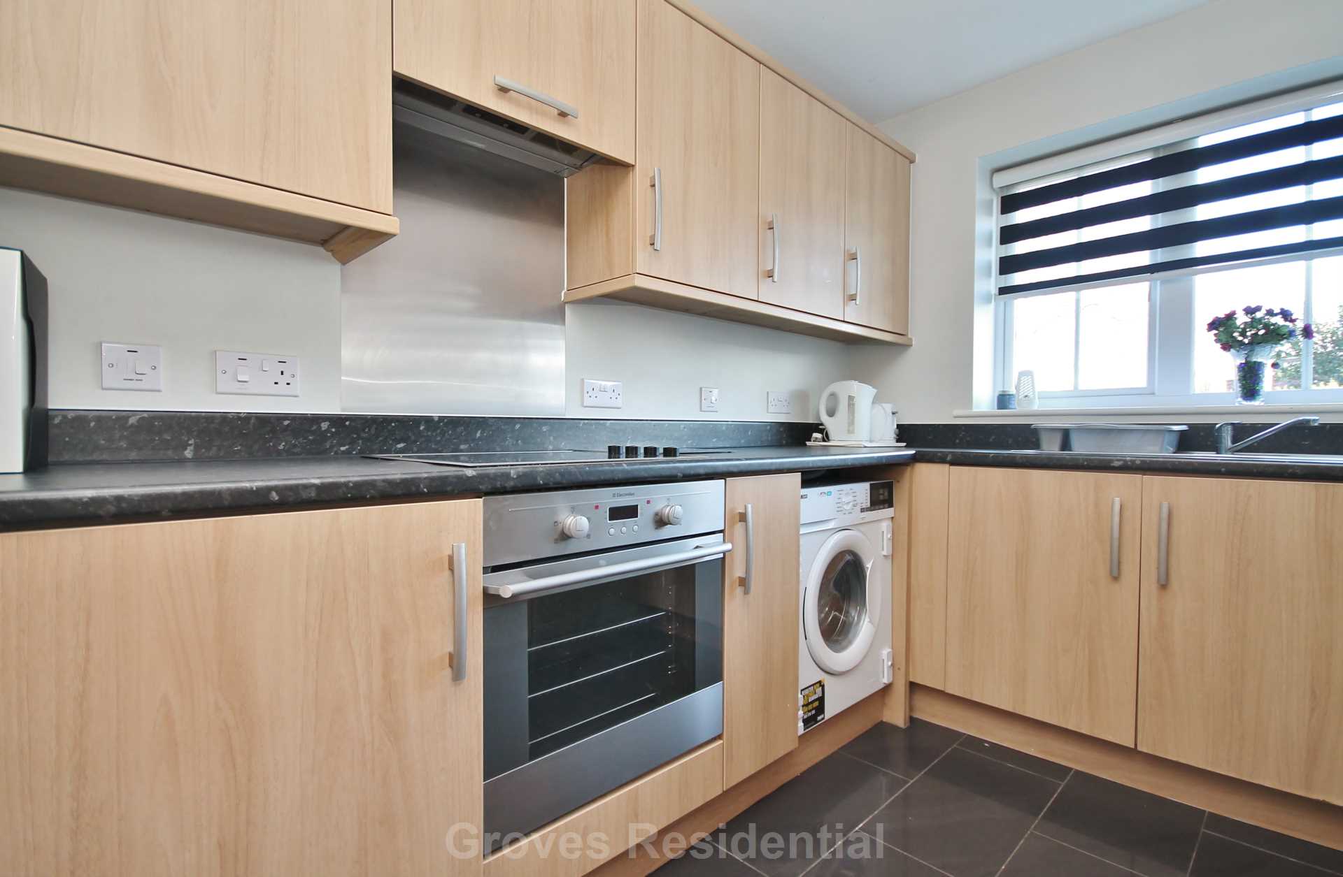 Additional Property Image 4 bedroom Semi Detached to rent in Worcester Park 5