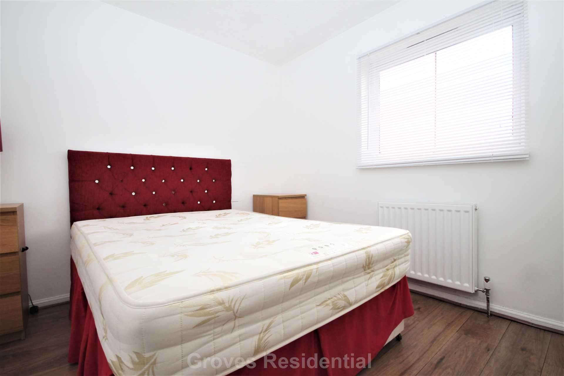 Additional Property Image 2 bedroom End of Terrace to rent in New Malden 5