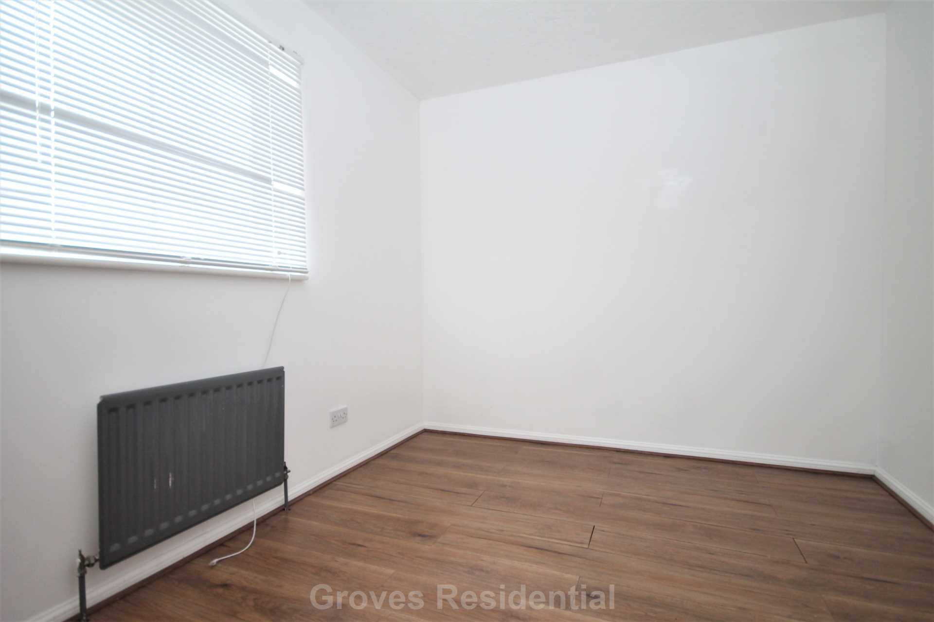 Additional Property Image 2 bedroom End of Terrace to rent in New Malden 6