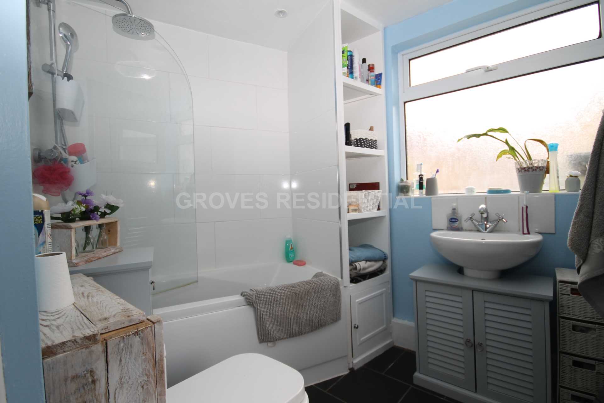 Additional Property Image 2 bedroom Flat for sale in New Malden 7