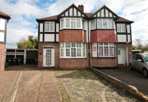 3 bedroom Semi Detached to rent in New Malden