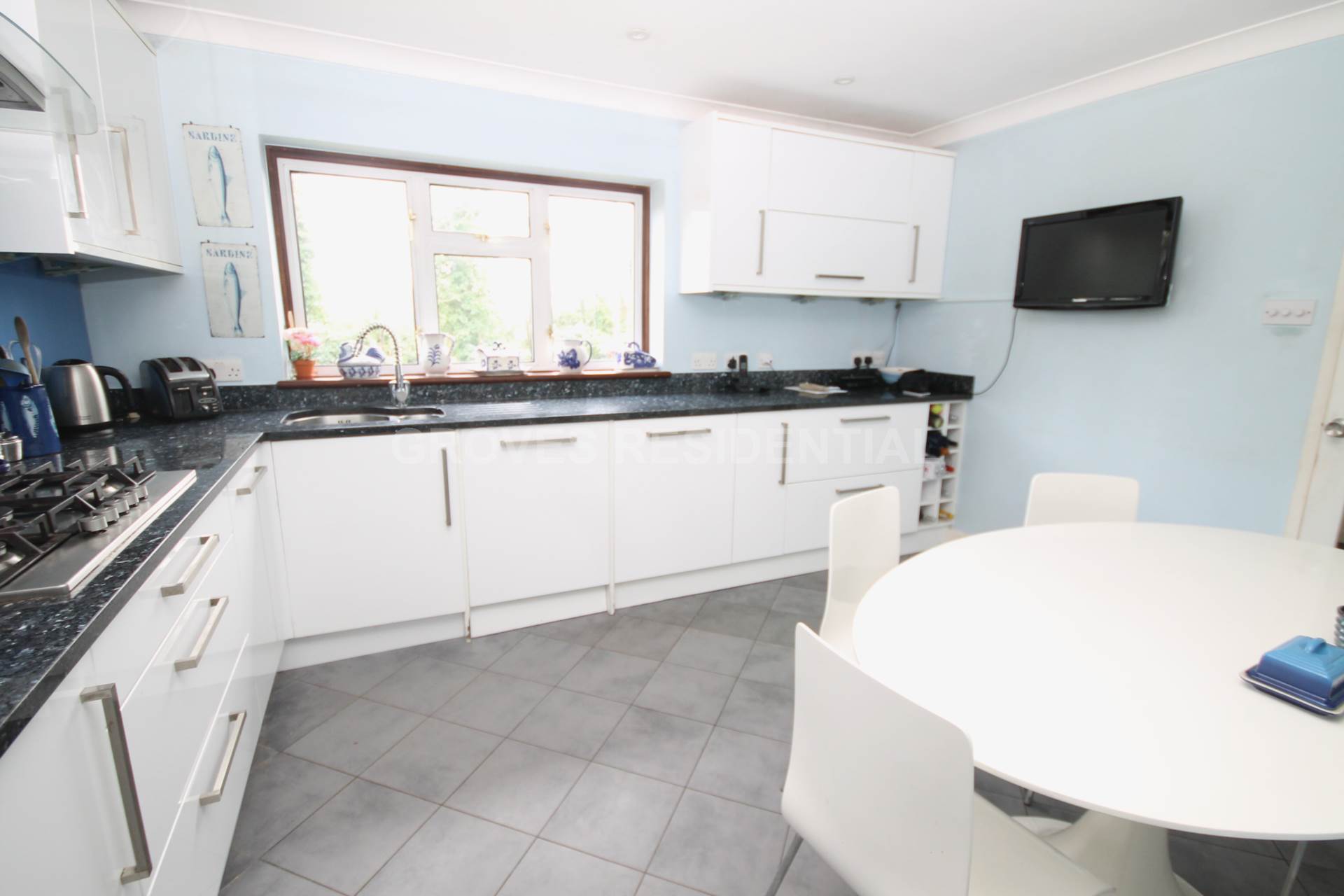 Additional Property Image 5 bedroom Detached for sale in Kingston Upon Thames 6