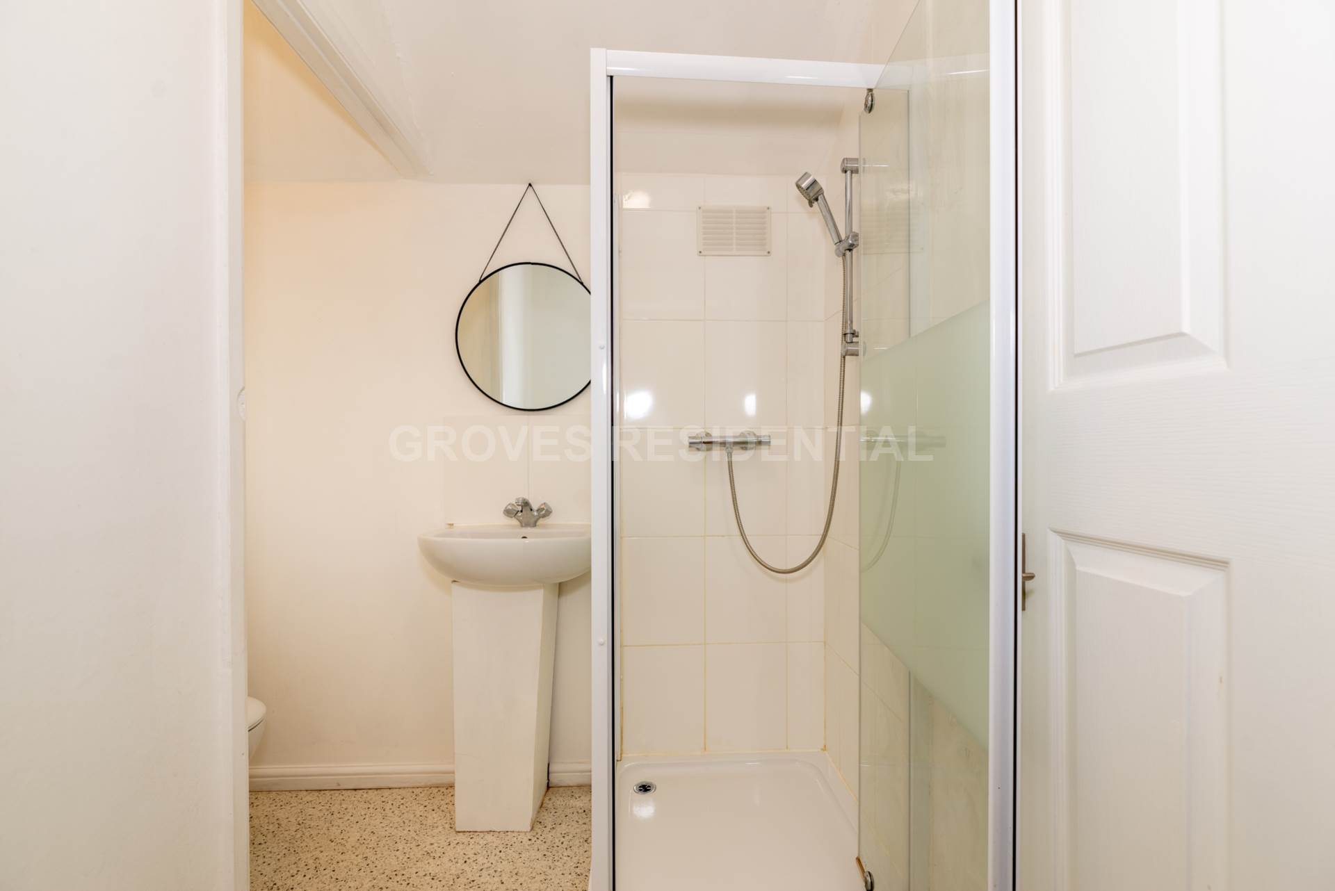 Additional Property Image 3 bedroom End of Terrace to rent in Kingston Upon Thames 6