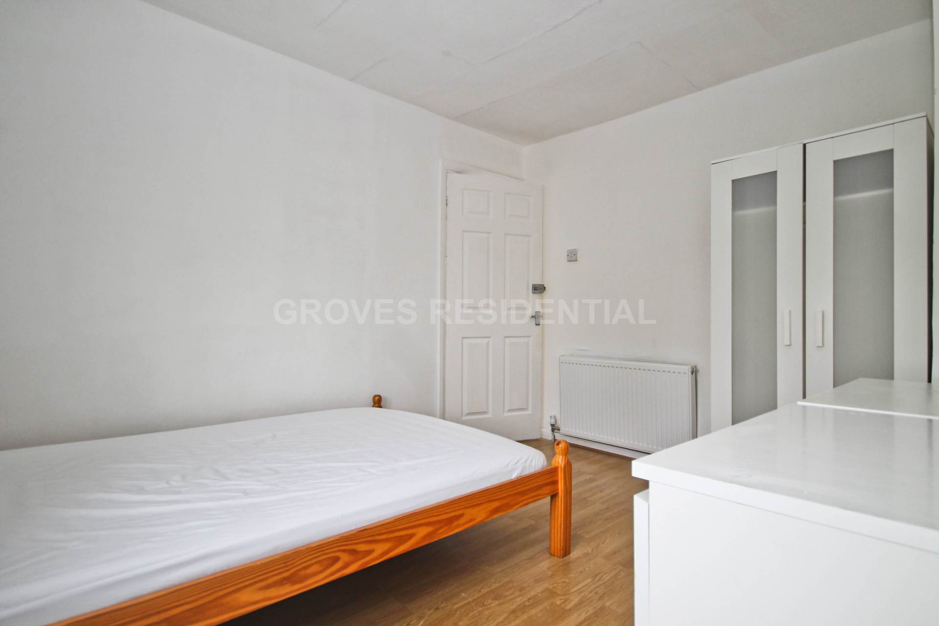 Additional Property Image 3 bedroom End of Terrace to rent in Kingston Upon Thames 8
