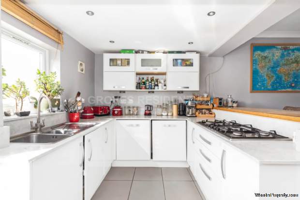 Additional Property Image 2 bedroom End of Terrace for sale in New Malden 5